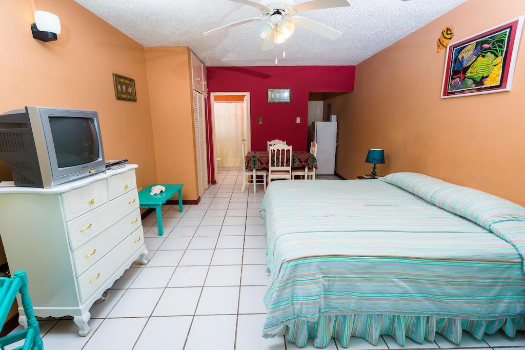 Villa Criss Ocho Rios Szoba fotó