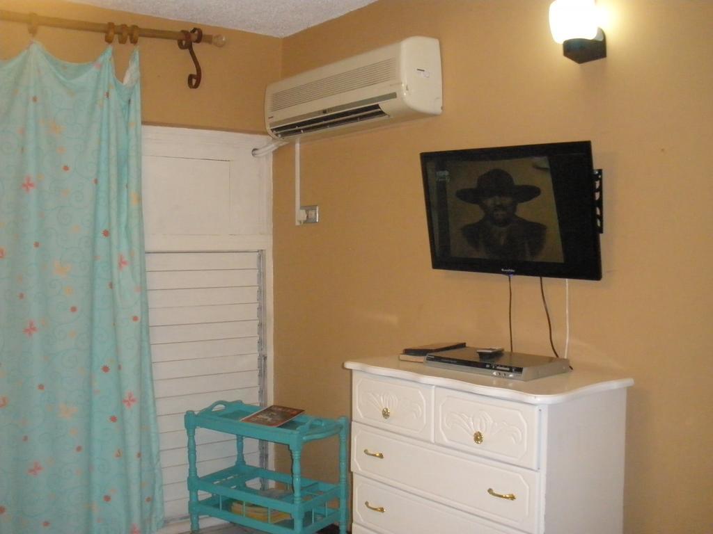 Villa Criss Ocho Rios Kültér fotó